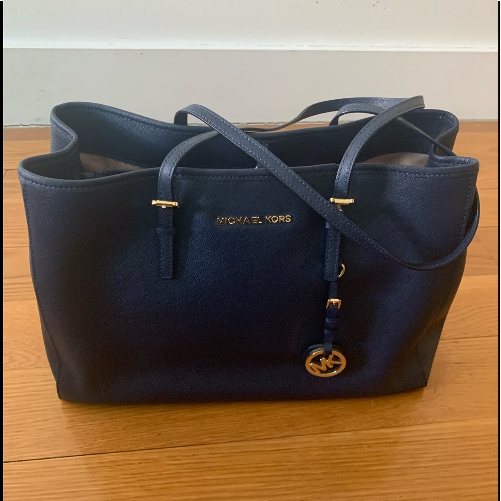 MK Jet Set Tote Medium Size, Blue.